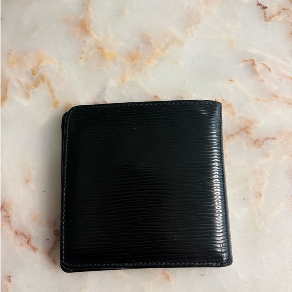 Louis Vuitton Black Leather Epi Macro Bifold Wallet - Picture 3 of 11